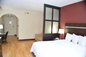 Отель Red Roof Inn PLUS+ & Suites Chattanooga - Downtown  Чаттануга